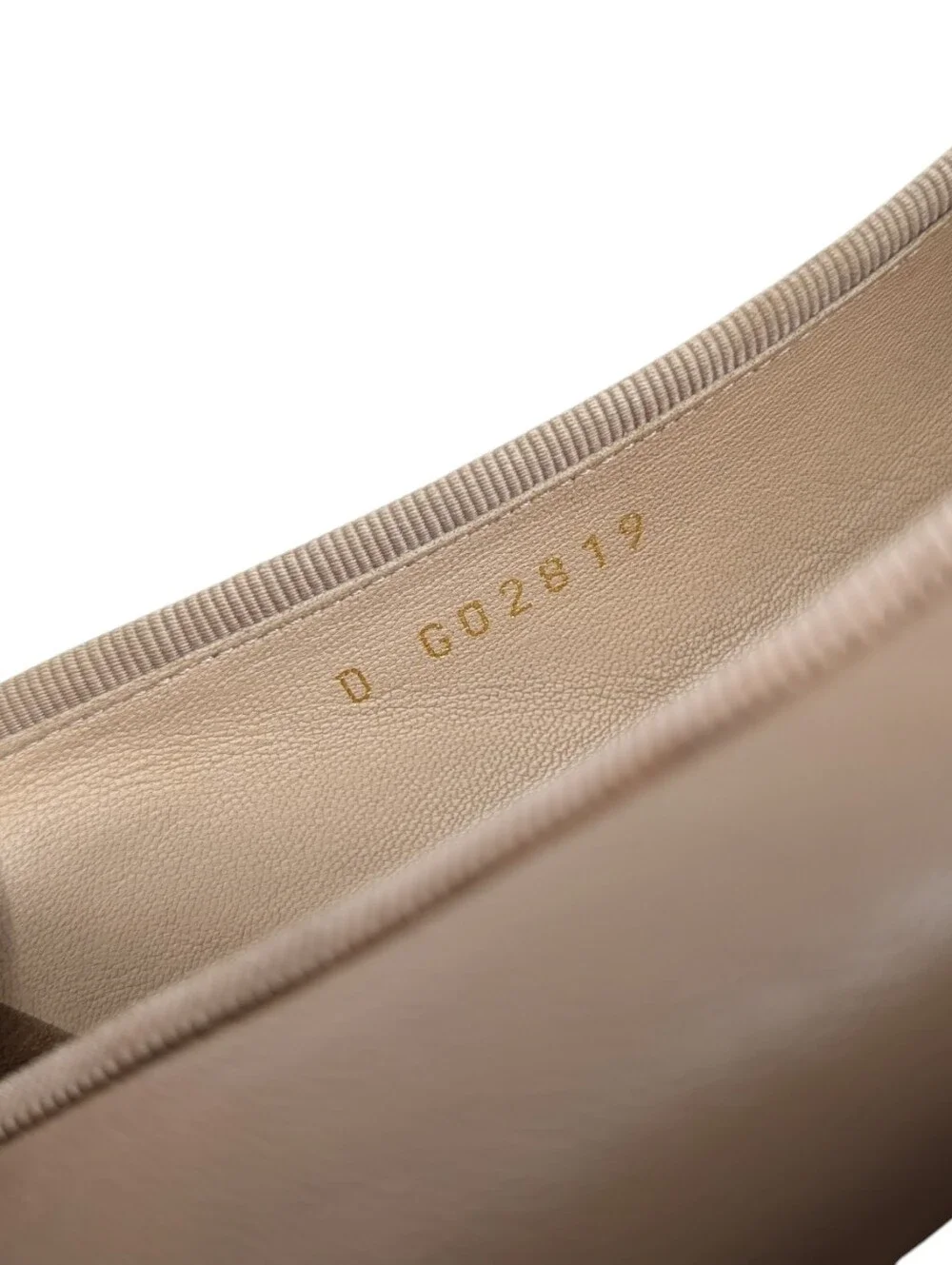 Chanel Nude Beige Leather Cap Toe Interlocking CC Ballet Flats Size EU 40